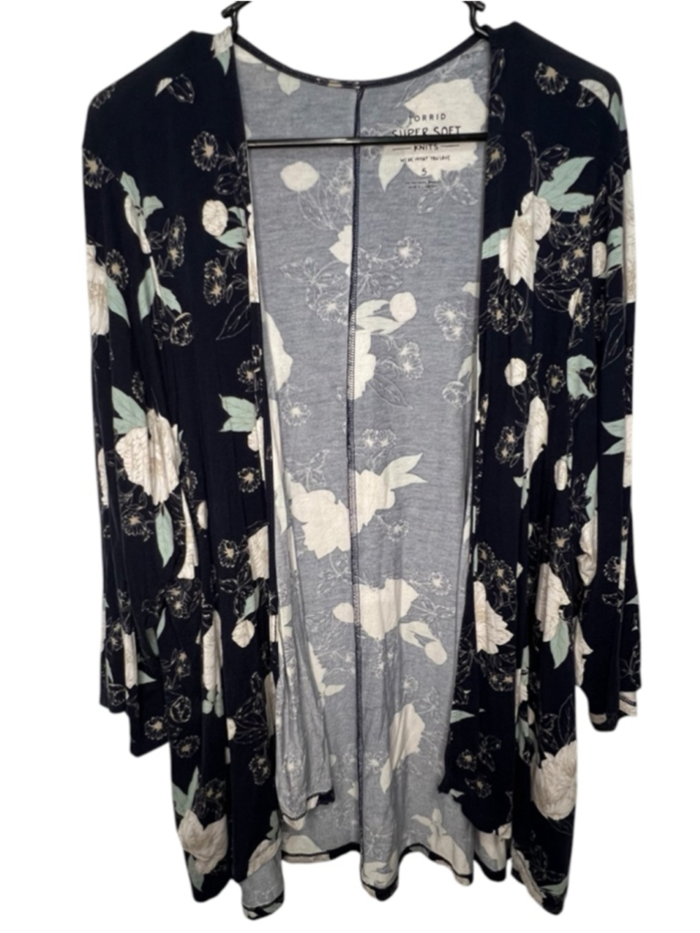 Torrid Super Soft Knit Floral Pattern Open Front Short Sleeve Cardigan